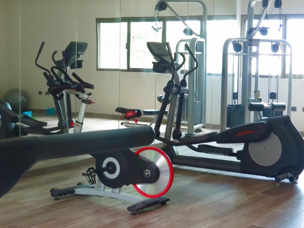 Palmarena Rooms & Residences - Long Stay Comfort With Parking, Sauna, Gym & Pool - Steps From 5Th Avenue Плая-дель-Кармен Экстерьер фото