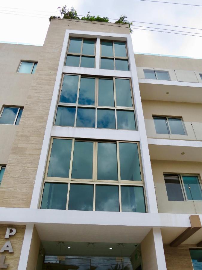 Palmarena Rooms & Residences - Long Stay Comfort With Parking, Sauna, Gym & Pool - Steps From 5Th Avenue Плая-дель-Кармен Экстерьер фото