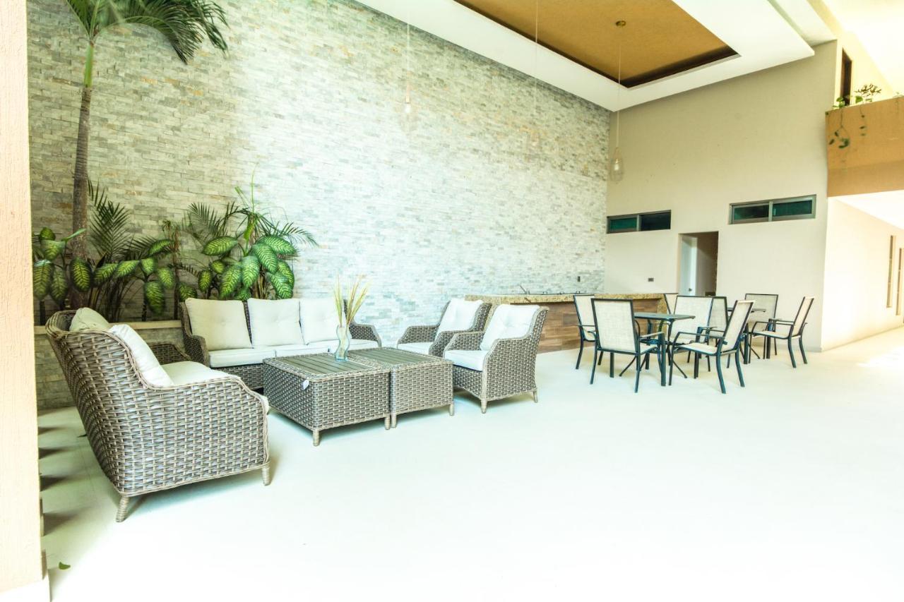 Palmarena Rooms & Residences - Long Stay Comfort With Parking, Sauna, Gym & Pool - Steps From 5Th Avenue Плая-дель-Кармен Экстерьер фото